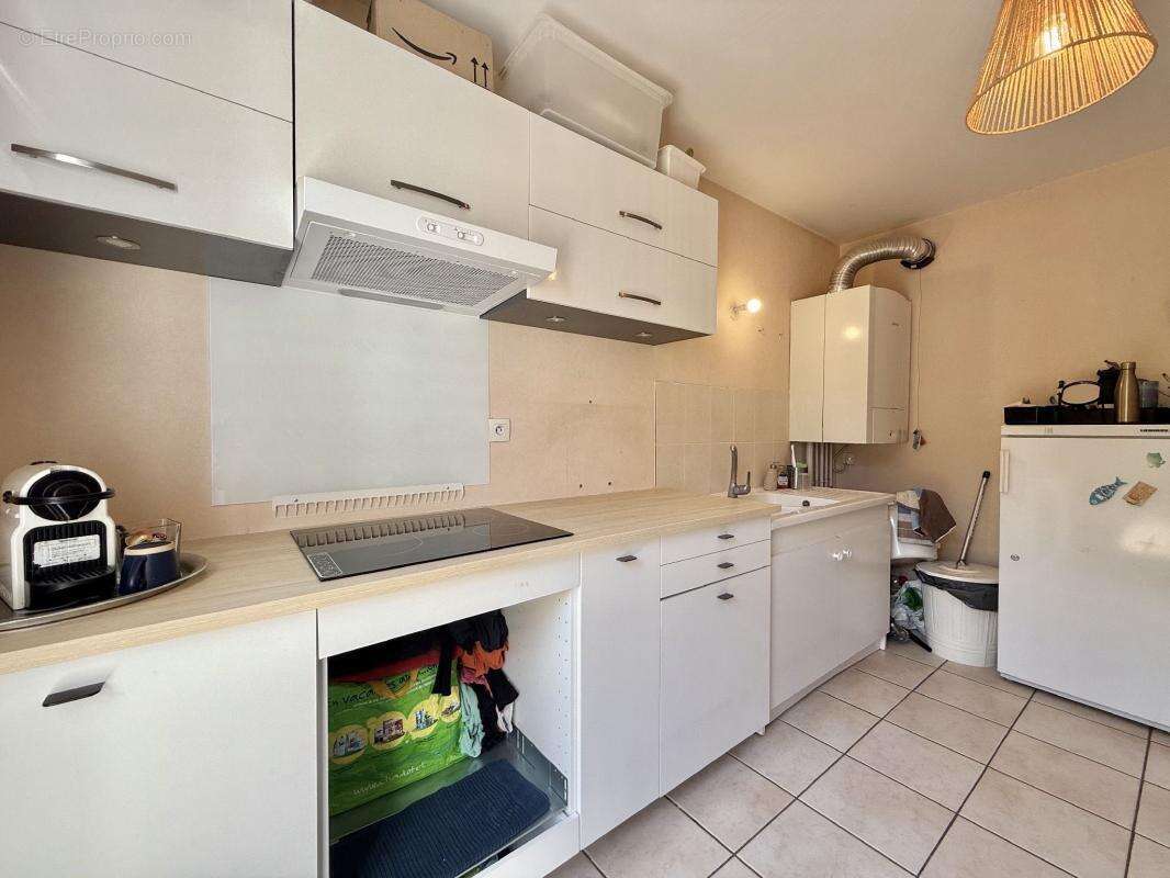 Dijon Bourroches – T4 en rez-de-jardin avec double potentiel : cabinet professionnel ou habitation - photo 8