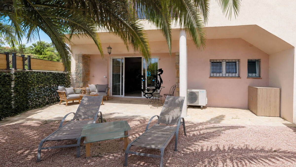 Appartement à LES ISSAMBRES