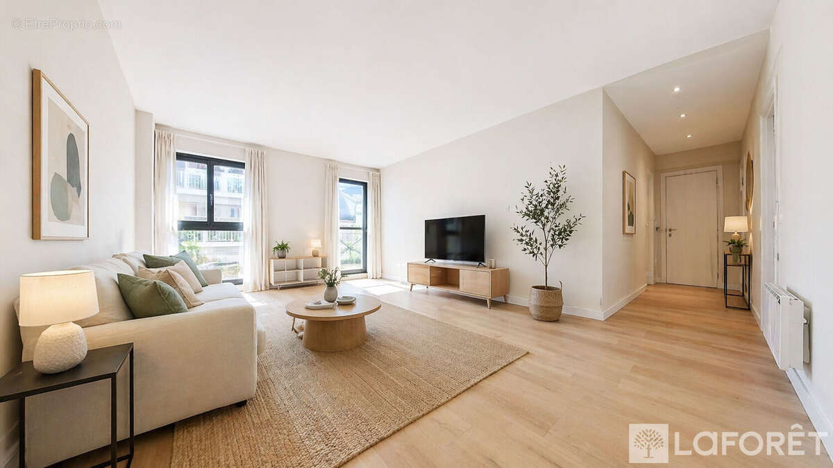 Appartement à PARIS-17E