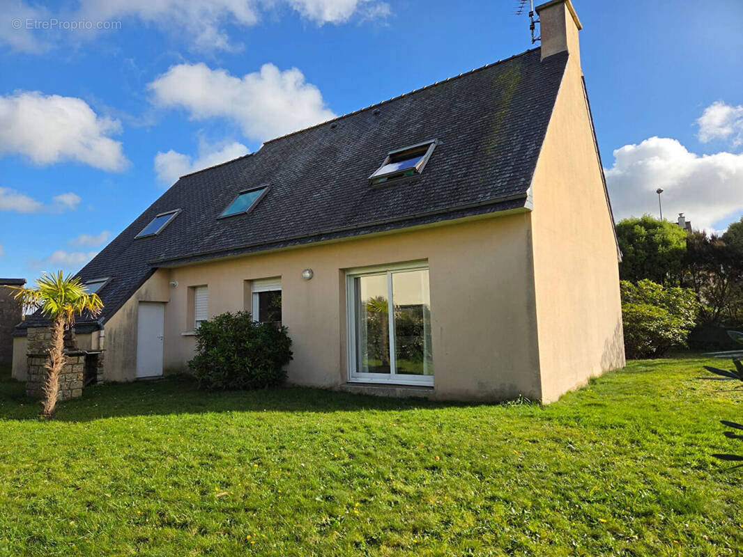 Maison à SAINT-RENAN