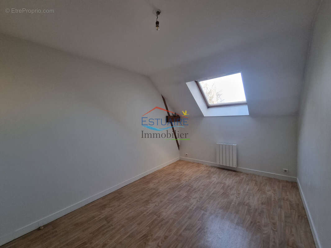 Maison à SAINT-ETIENNE-DE-MONTLUC