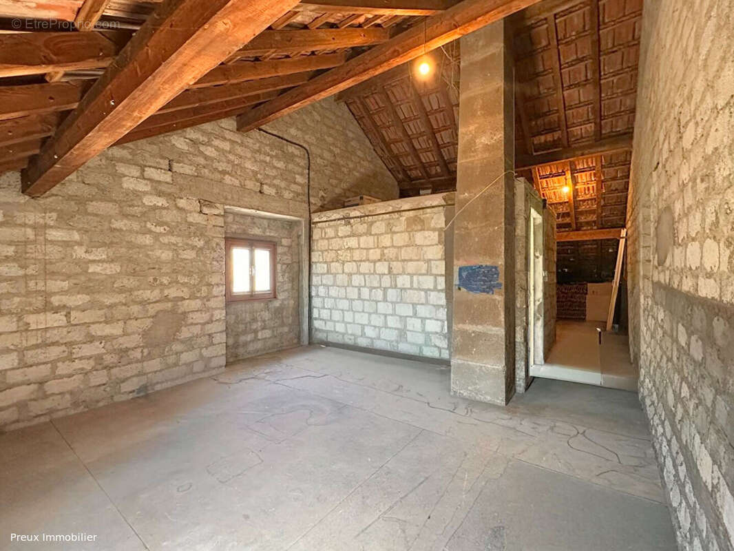 Appartement à CLUSES