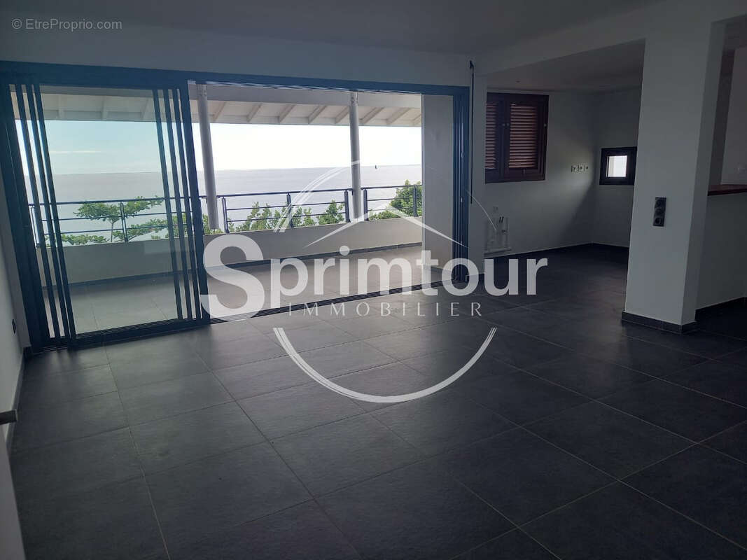 Appartement à VIEUX-FORT