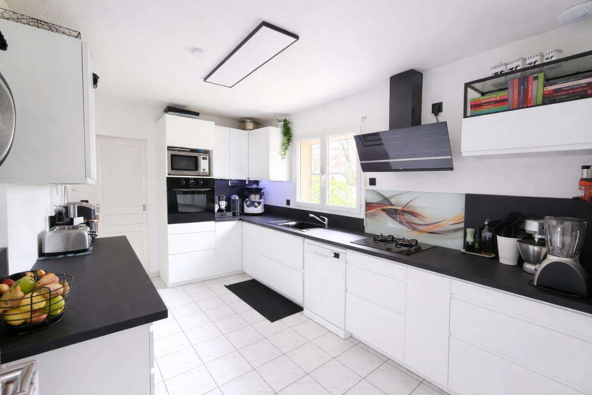 Maison à BELIN-BELIET