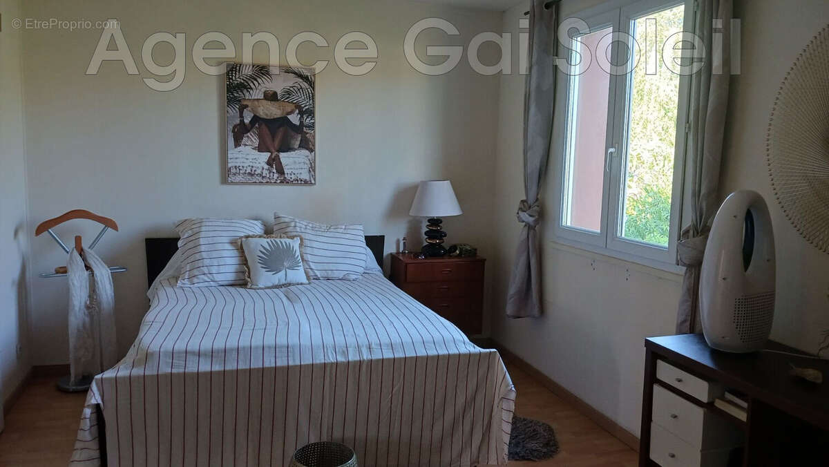 Maison à NISSAN-LEZ-ENSERUNE