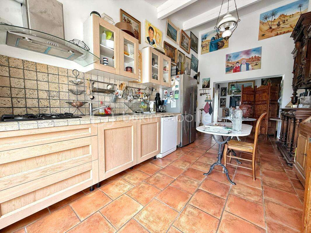  montady – villa 184 m² – 2 appartements – terrain 367 m² – garage – panneaux solaires - photo 2