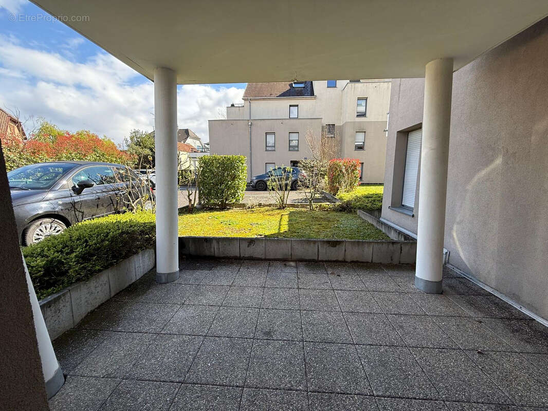 À vendre   F2 avec terrasse et garage   Hegenheim - photo 8