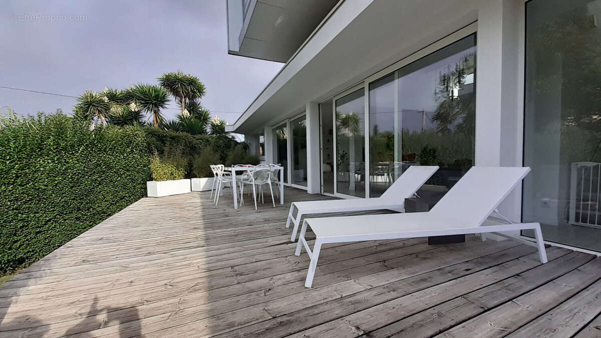 Maison à LE RELECQ-KERHUON