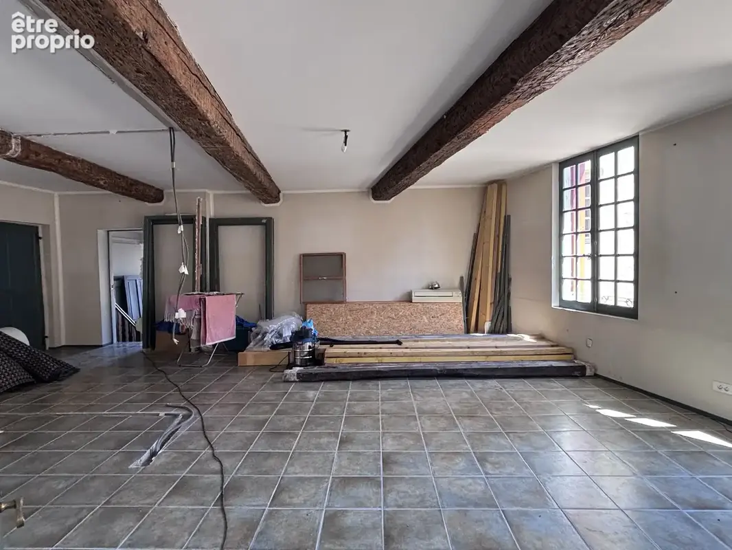 Appartement 141m2 à rénover avec terrasse - fort potentiel - photo 2