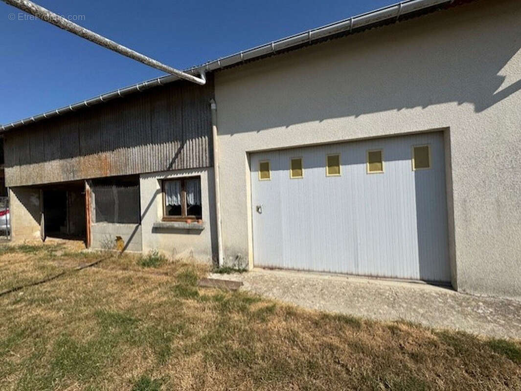 Maison La Celle Sous Chantemerle 5 pièce(s) 82 m2 - photo 3
