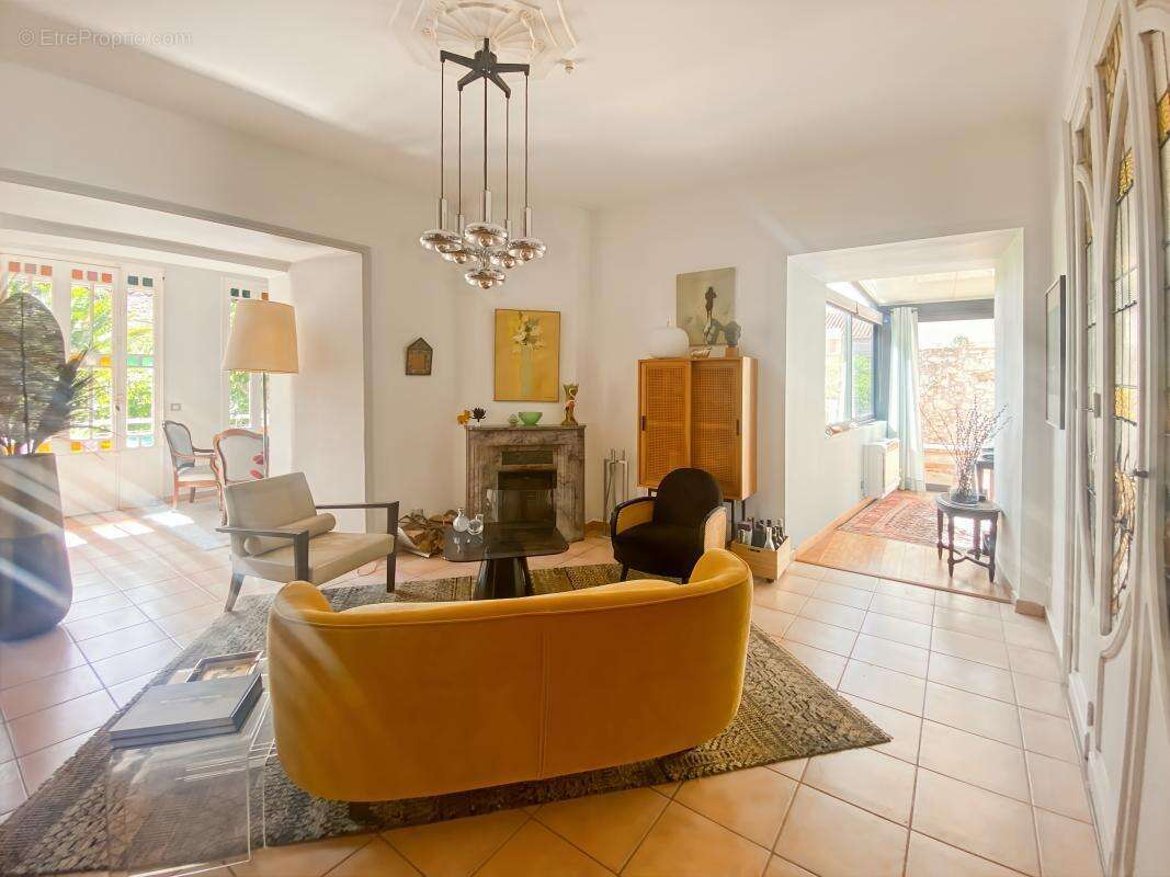 Maison à MARSEILLE-8E