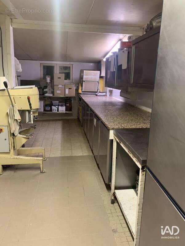 Photo 5 - Commerce à SAINT-GERVAIS-EN-BELIN