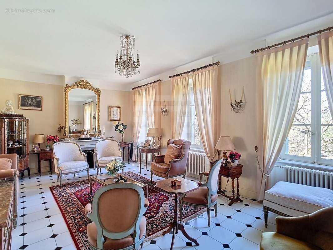 Maison à LEZIGNAN-CORBIERES