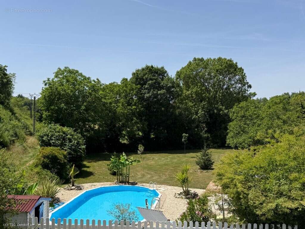 Maison à VERTEUIL-SUR-CHARENTE