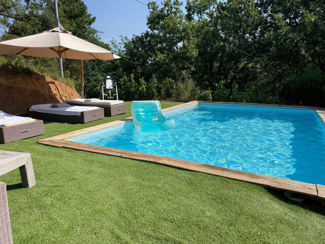 Maison à LA GARDE-FREINET