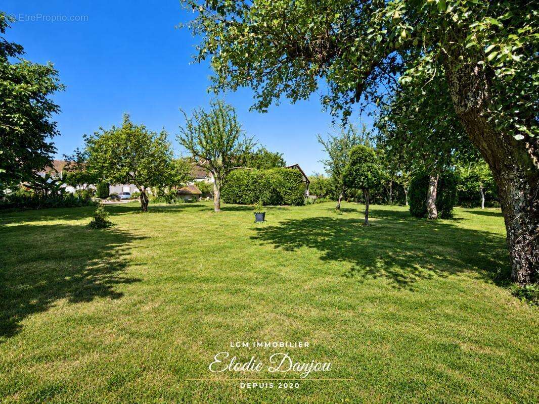 Grande propriété rénovée avec dépendances, grange et jardin à 15 min de Vendôme - photo 16