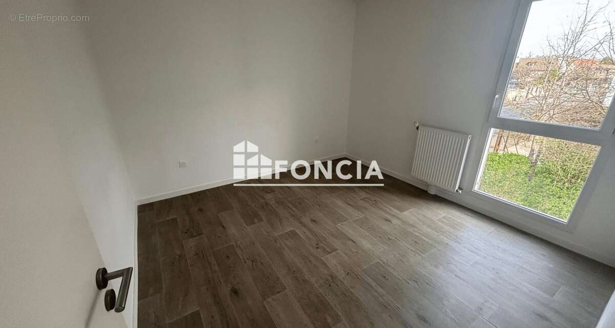 Appartement à BOIS-D'ARCY