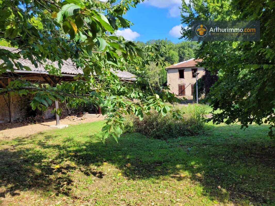 Maison à SAINTE-COLOMBE-SUR-L&#039;HERS