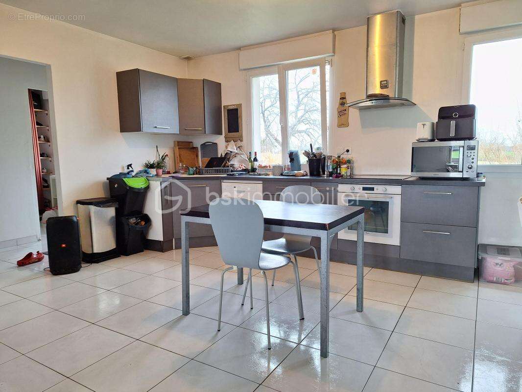 Maison à CONTEST