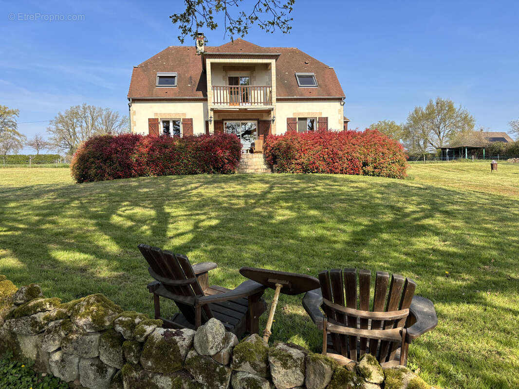 Maison à AUTRY-ISSARDS