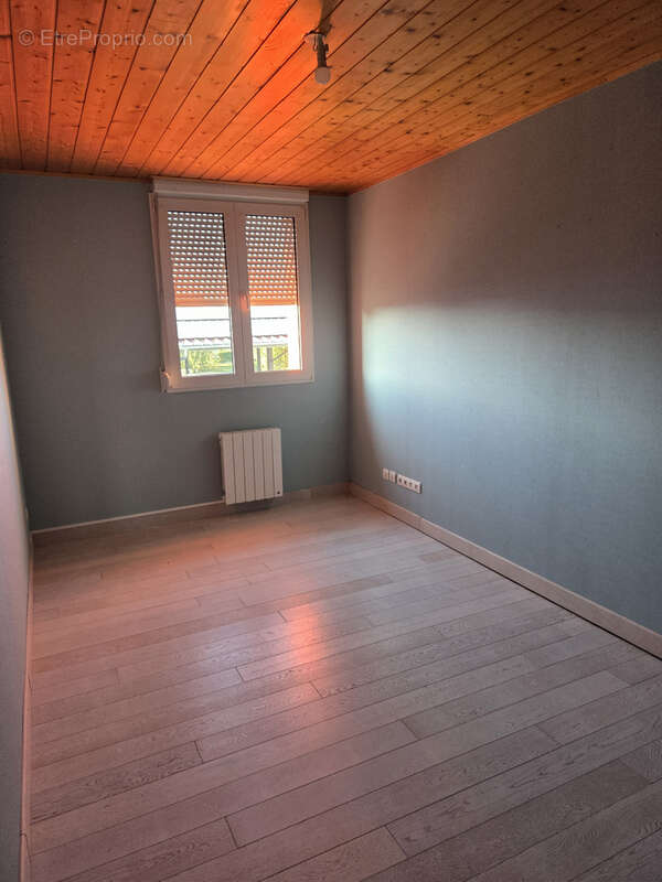 Appartement à ETALANS