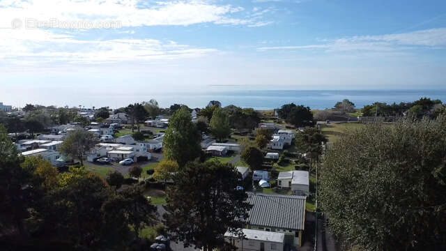 Maison à DONVILLE-LES-BAINS