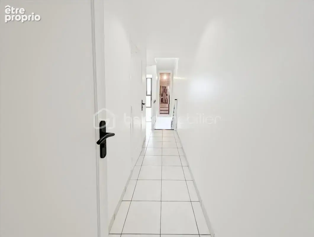 Superbe duplex champigny centre proche futur metro 15 avec parking balcon et cave - photo 15