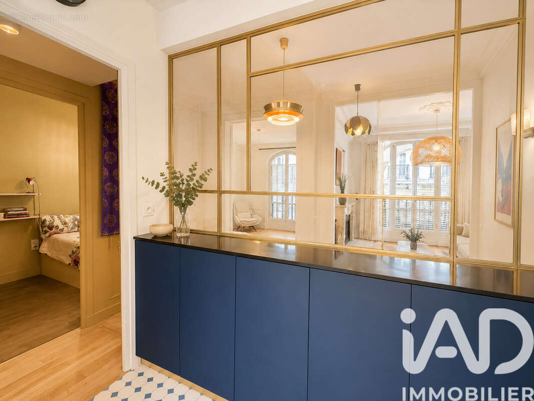 Appartement 107 m² à Paris-18e  - photo 6