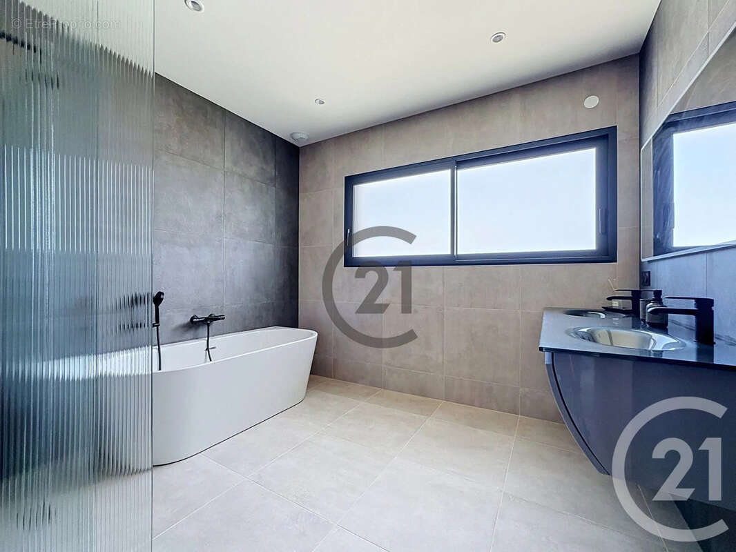 Maison 171 m² à Gueux  - photo 19