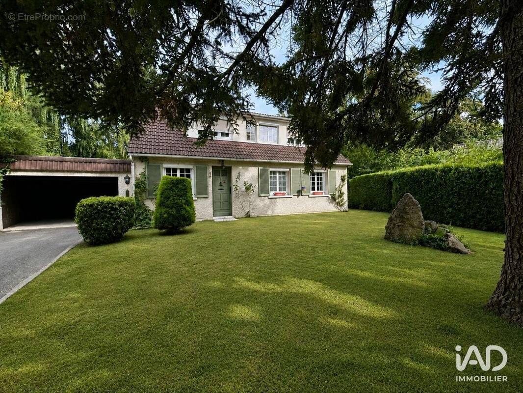 Photo 1 - Maison à VERRIERES-LE-BUISSON