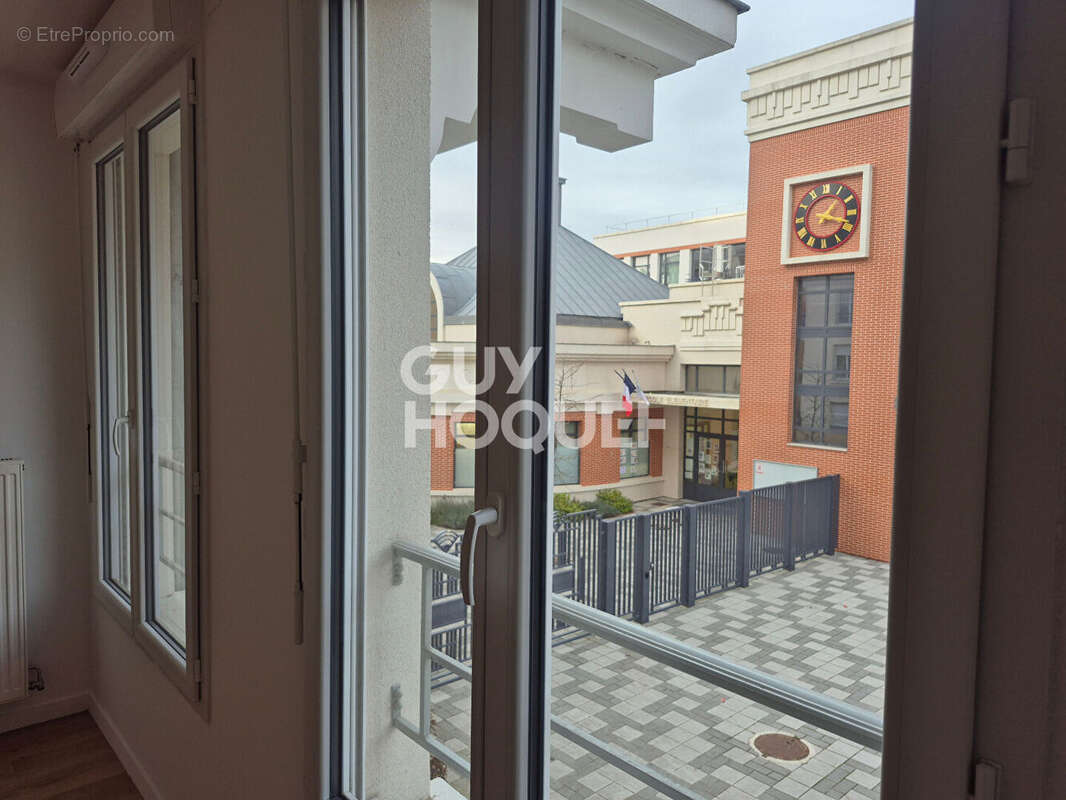 Appartement à LE BLANC-MESNIL