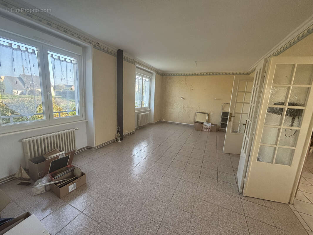 Maison à PLOUGUERNEAU