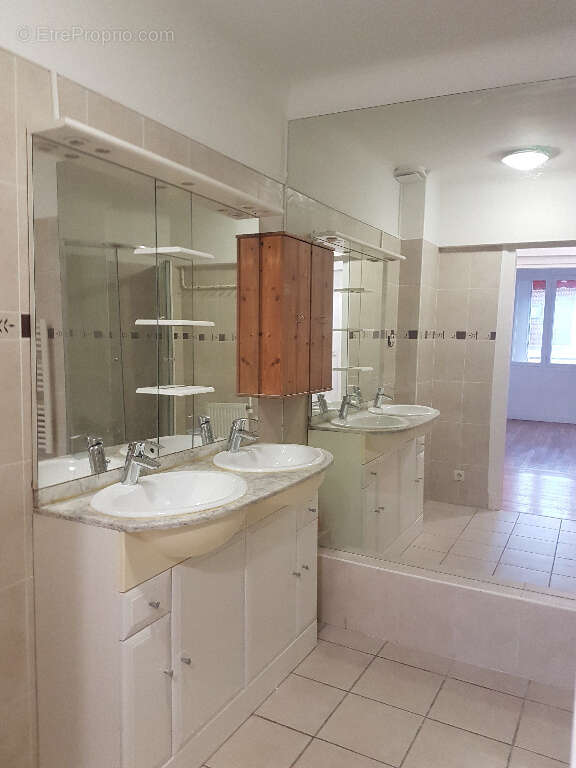 Appartement à LE RAINCY