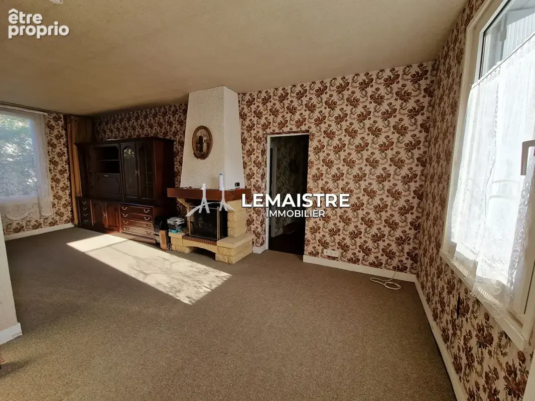 A vendre maison de ville - centre st-romain - 172 m² -  4 chambres - cour - dependance - photo 7