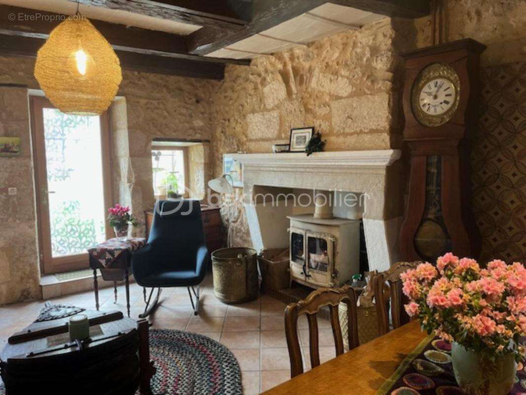 Maison de village avec extérieur - photo 7