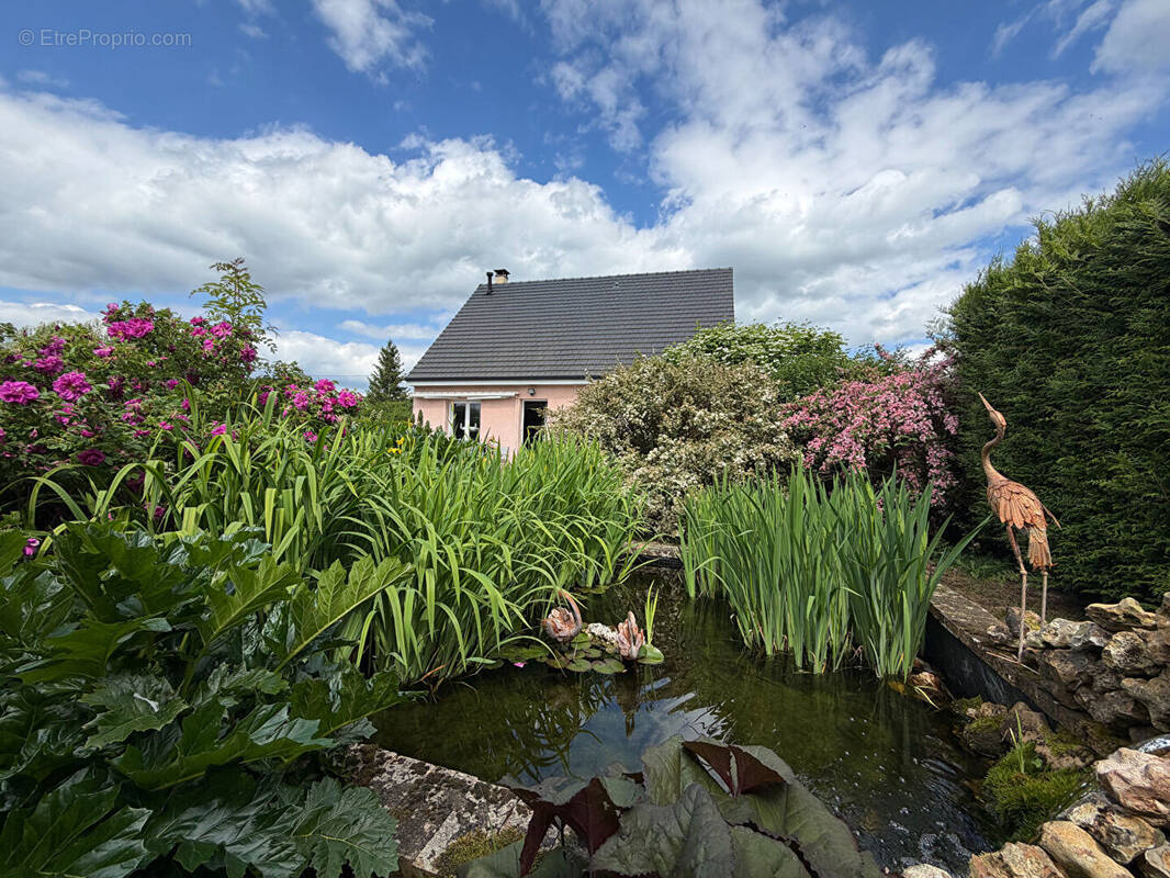 Maison à DAMVILLE