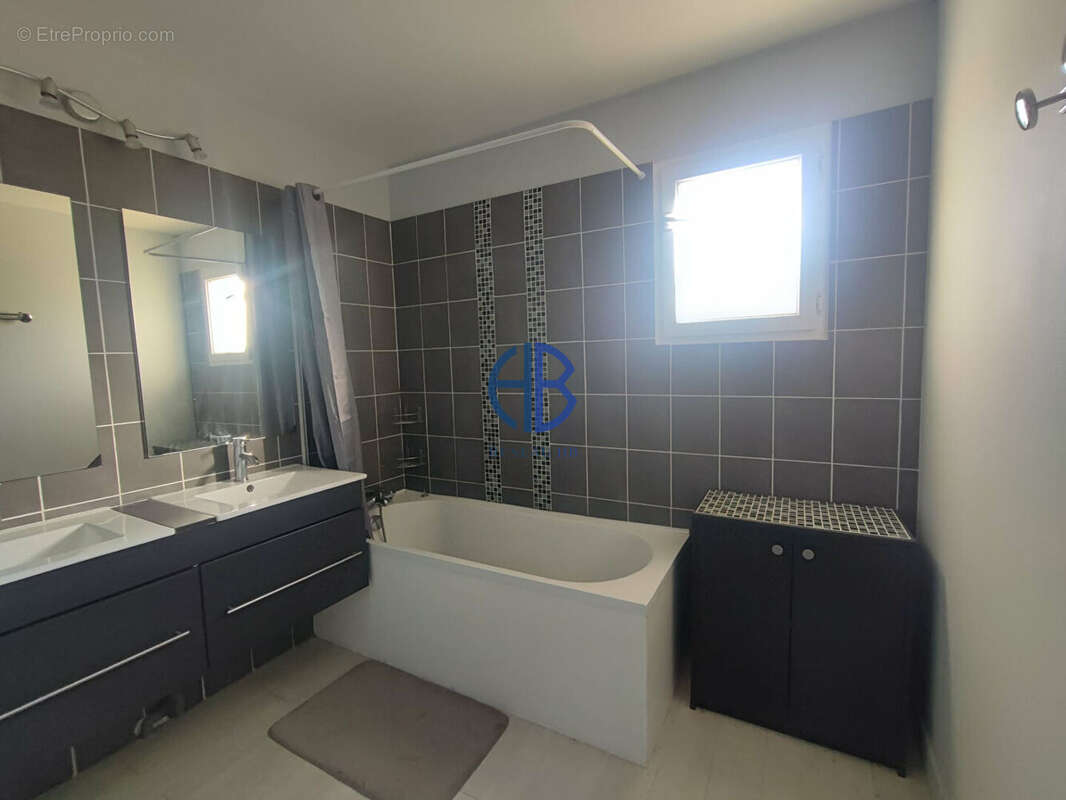 Maison à MARCILLOLES