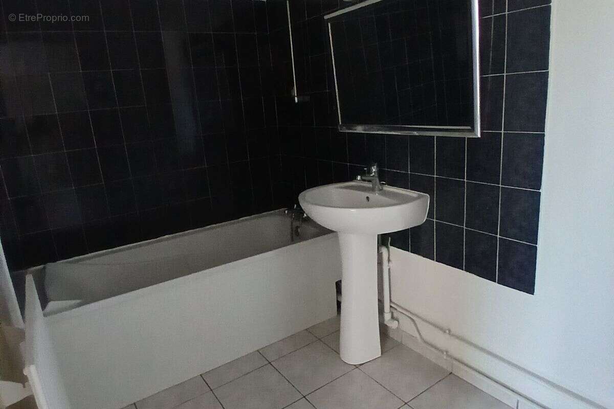 Appartement à MARSEILLE-11E