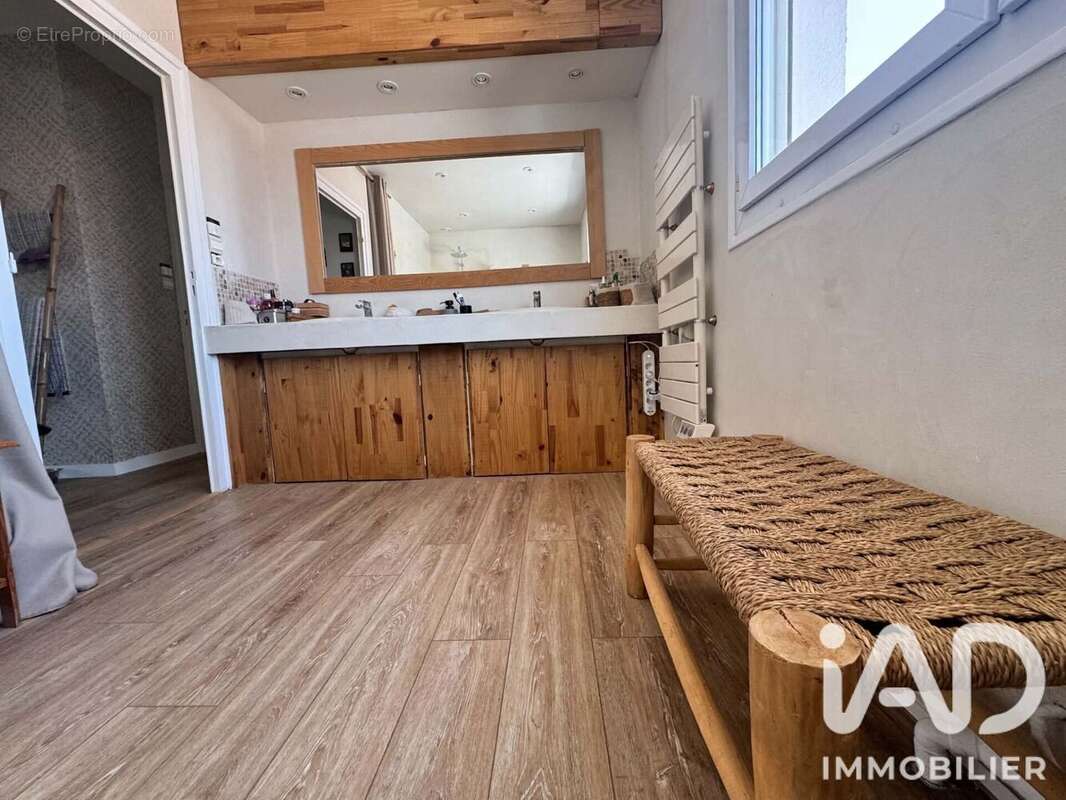 Maison 160 m² à La Rochelle  - photo 8