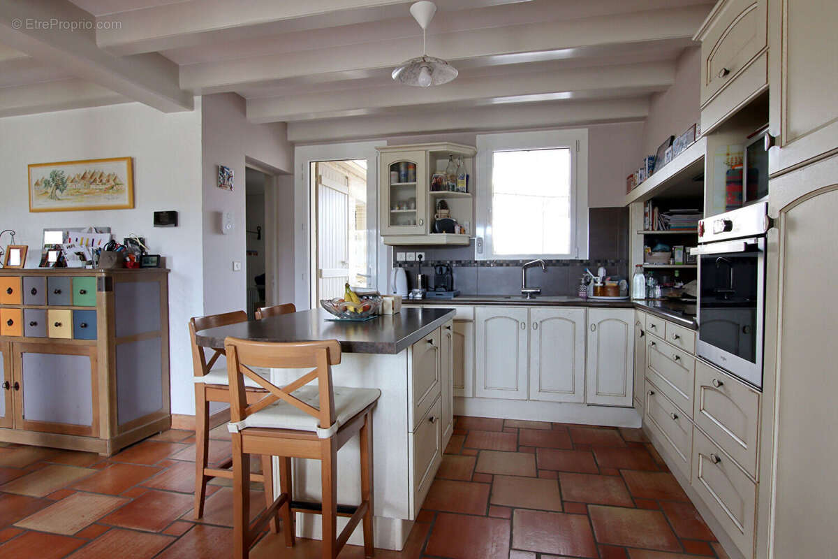 Maison familiale 7 pièces avec piscine ? La Crèche (15 min de Niort) - photo 12