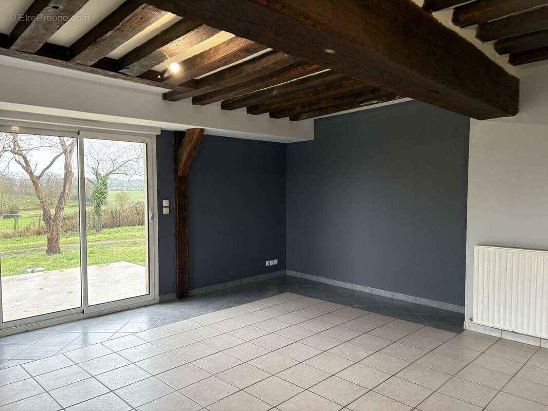 Maison à BONNETABLE