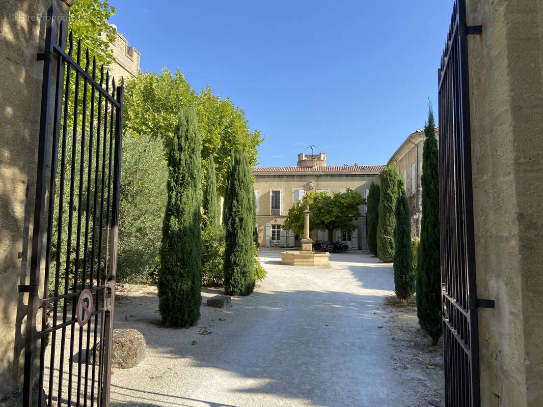 Maison à COURTHEZON
