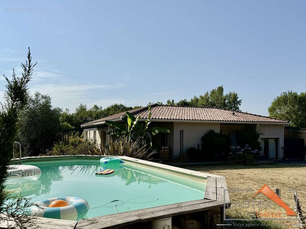Boussens  Maison récente, 4 chambres, piscine et jardin paysagé - photo 10