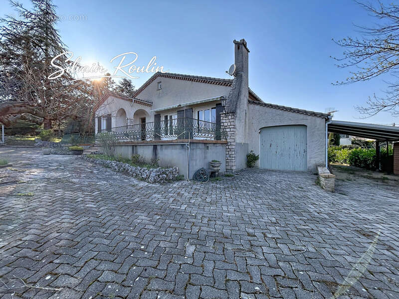 Maison à BOURG-SAINT-ANDEOL