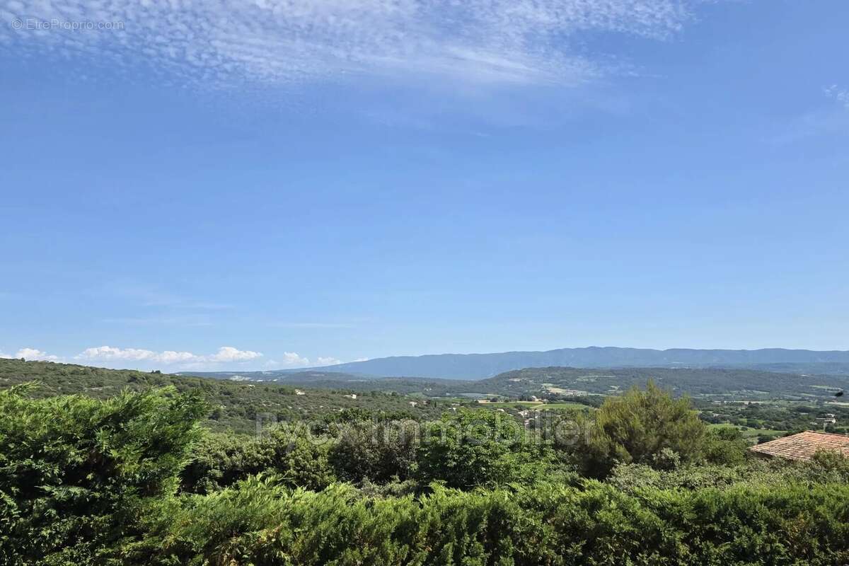 Maison 168 m² à Saint-Saturnin-Les-Apt  - photo 2