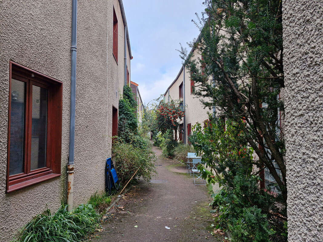 Appartement à PARIS-19E