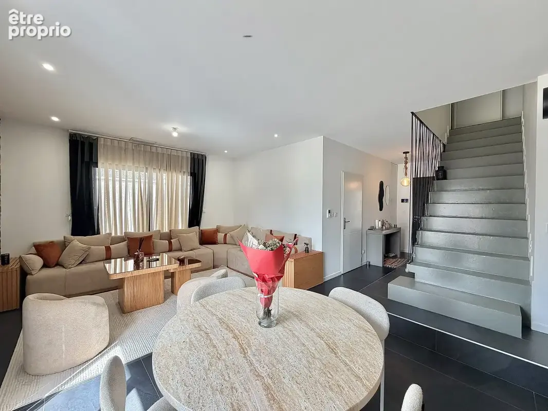 Maison 6 pièces 110 m² à vendre à Pont-De-Cheruy (38230) - photo 5