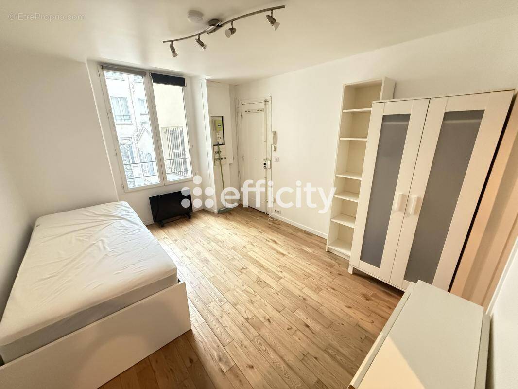 Appartement à PARIS-3E