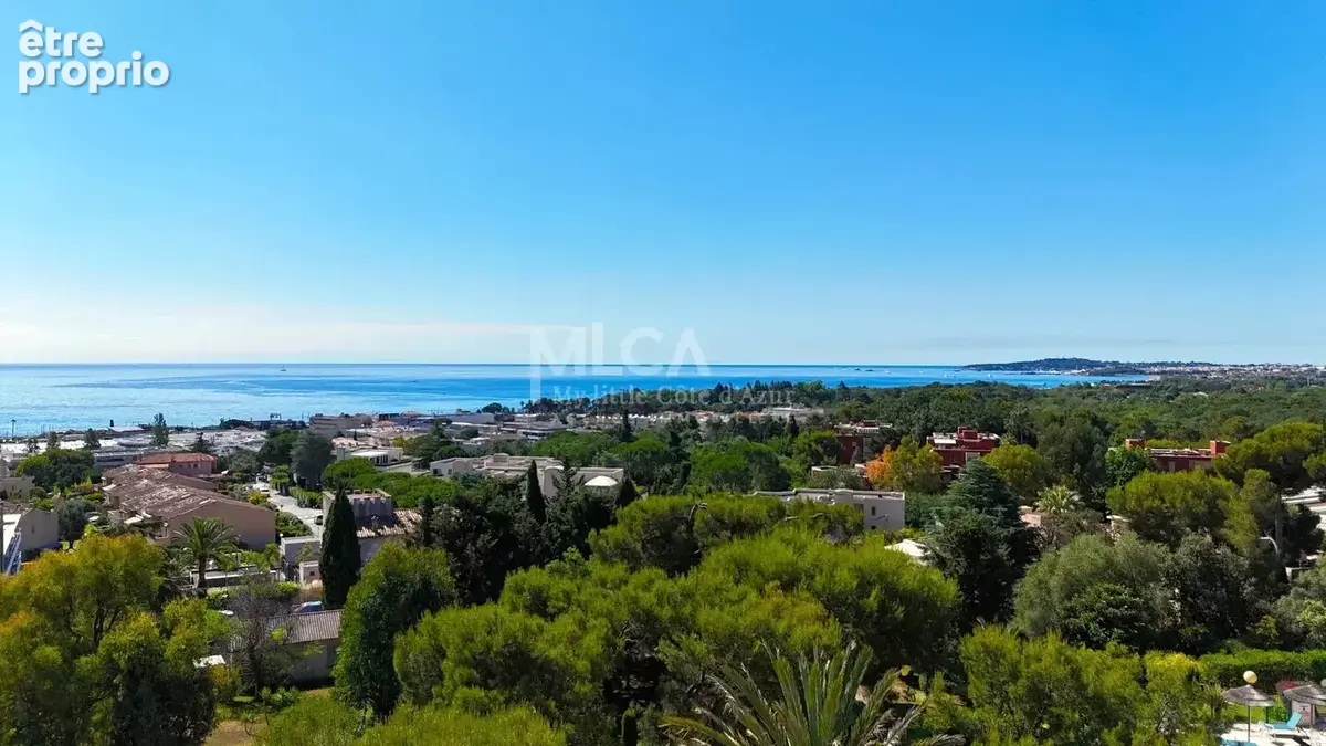 Appartement à VILLENEUVE-LOUBET