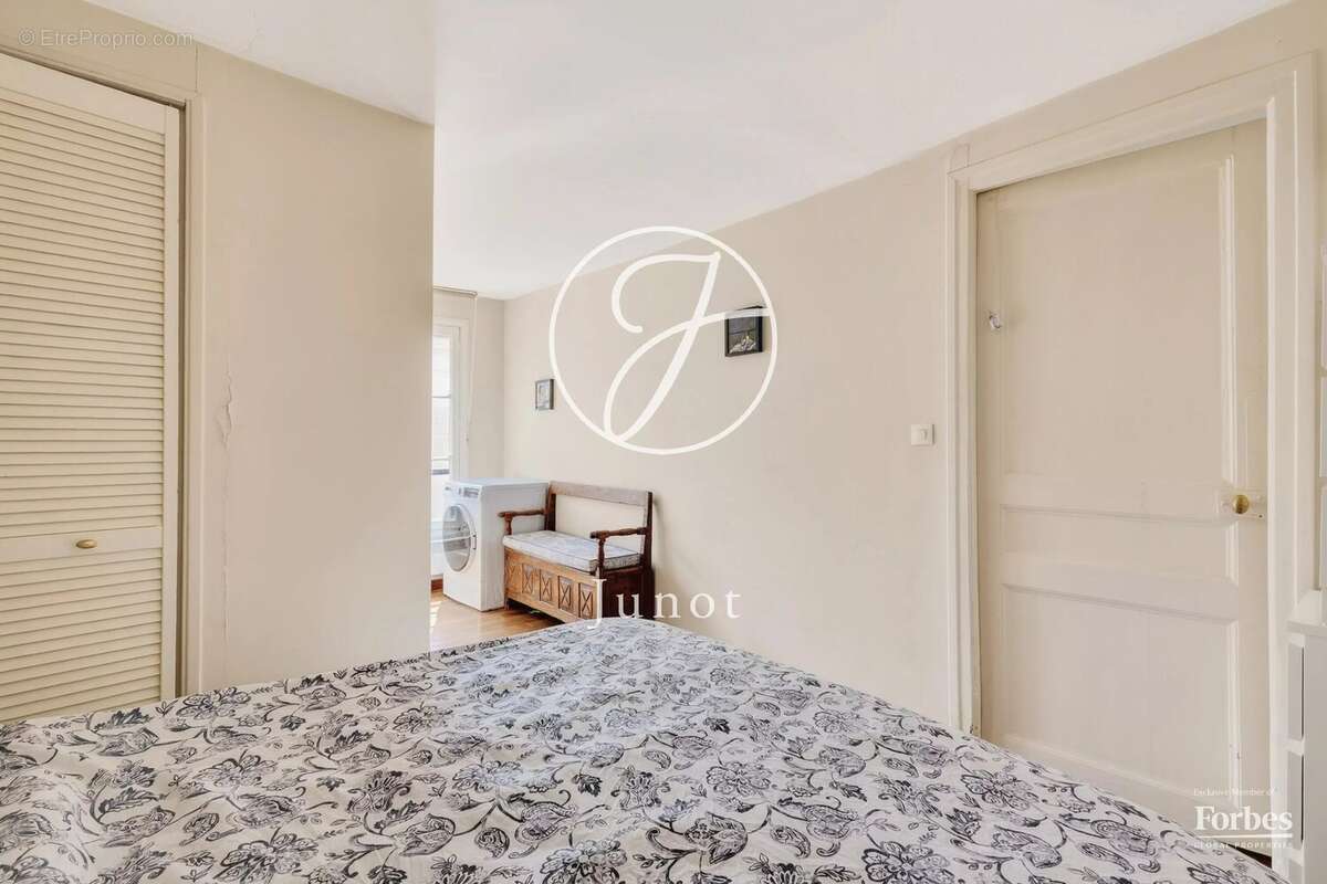 Paris 1er - SAINT-HONORÉ - Appartement à vendre - 2 pièces - 39,46m² Carrez - 1 chambre - photo 7